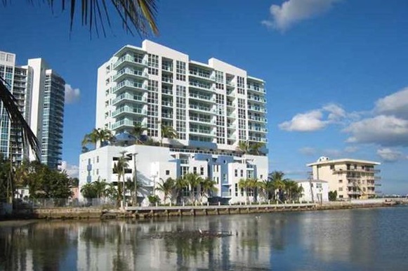 Moon Bay - Miami Beach Luxury Condos