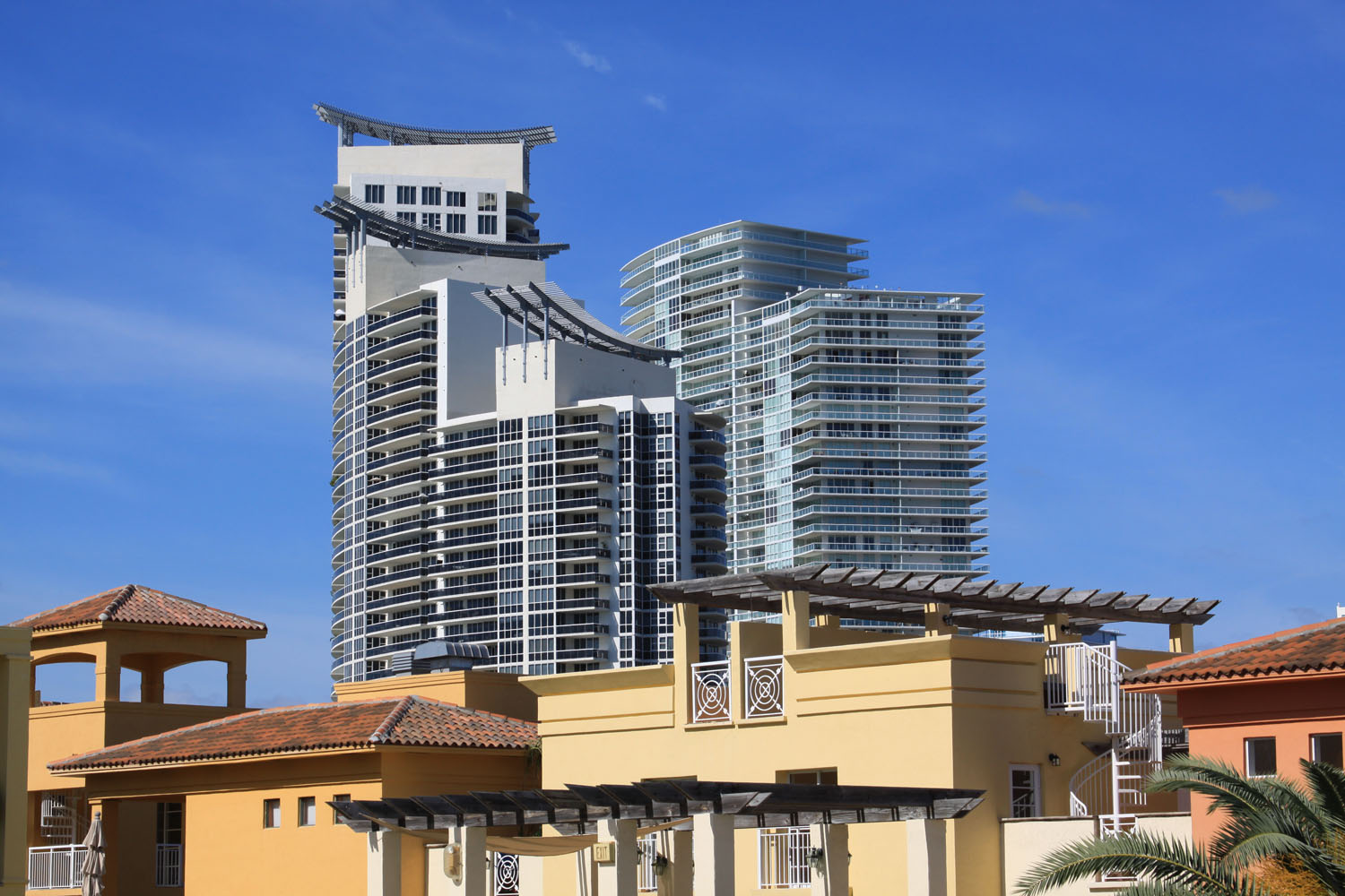 The Courts - Miami Beach Luxury Condos