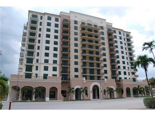 1300 Ponce De Leon - Miami Beach Luxury Condos