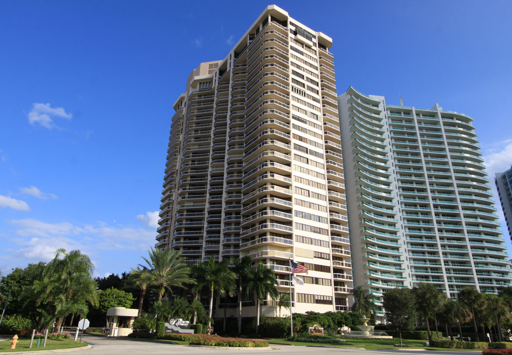 Landmark - Miami Beach Luxury Condos
