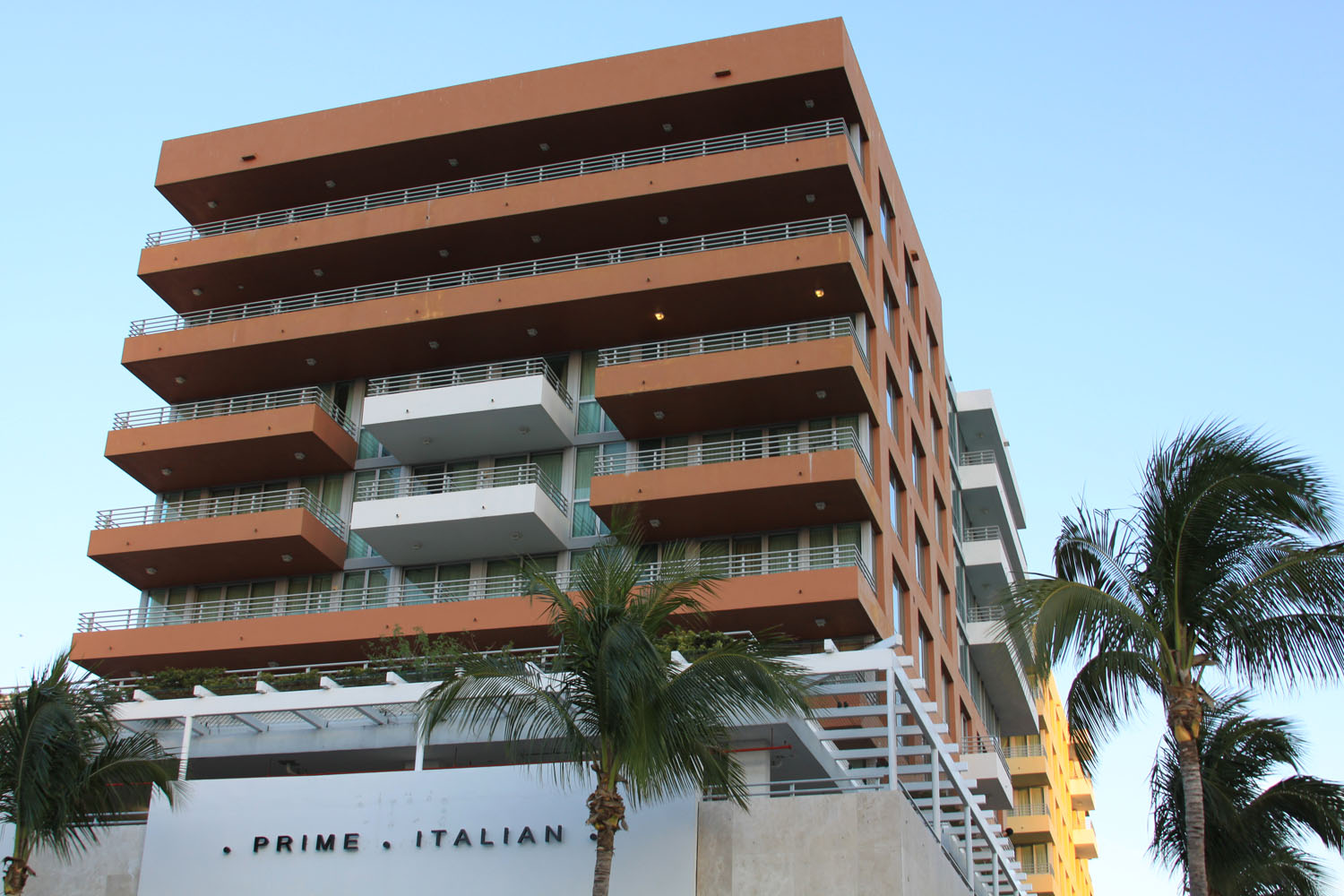 Bentley Beach - Miami Beach Luxury Condos