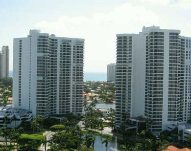 Mystic Pointe 100 - Miami Beach Luxury Condos
