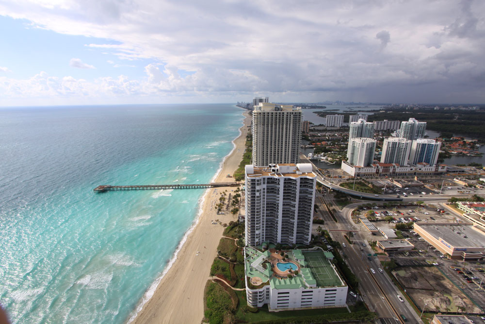 Sands Pointe - Miami Beach Luxury Condos
