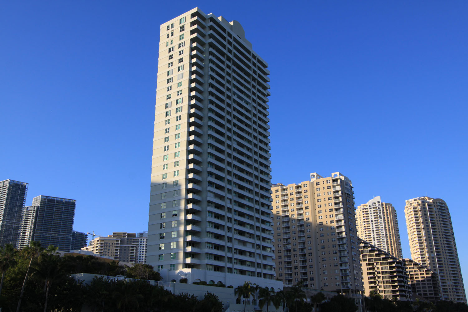 St Louis - Miami Beach Luxury Condos