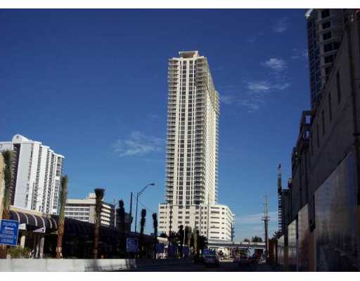 La Perla - Miami Beach Luxury Condos
