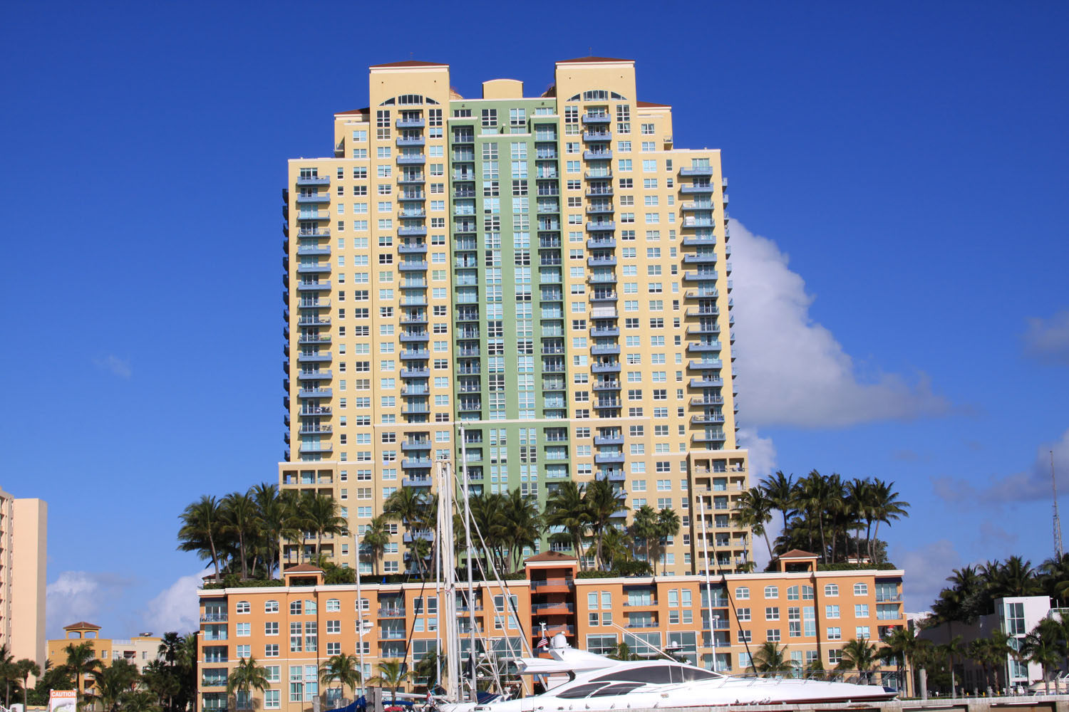 Yacht Club at Portofino - Miami Beach Luxury Condos
